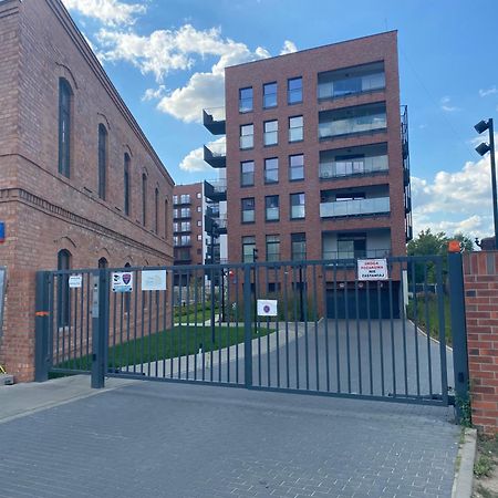 Metro Szwedzka Apartament Orange Варшава Екстериор снимка